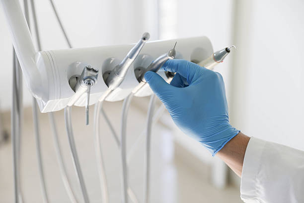 Professional Emergency Dentist technician working in Aloha, OR